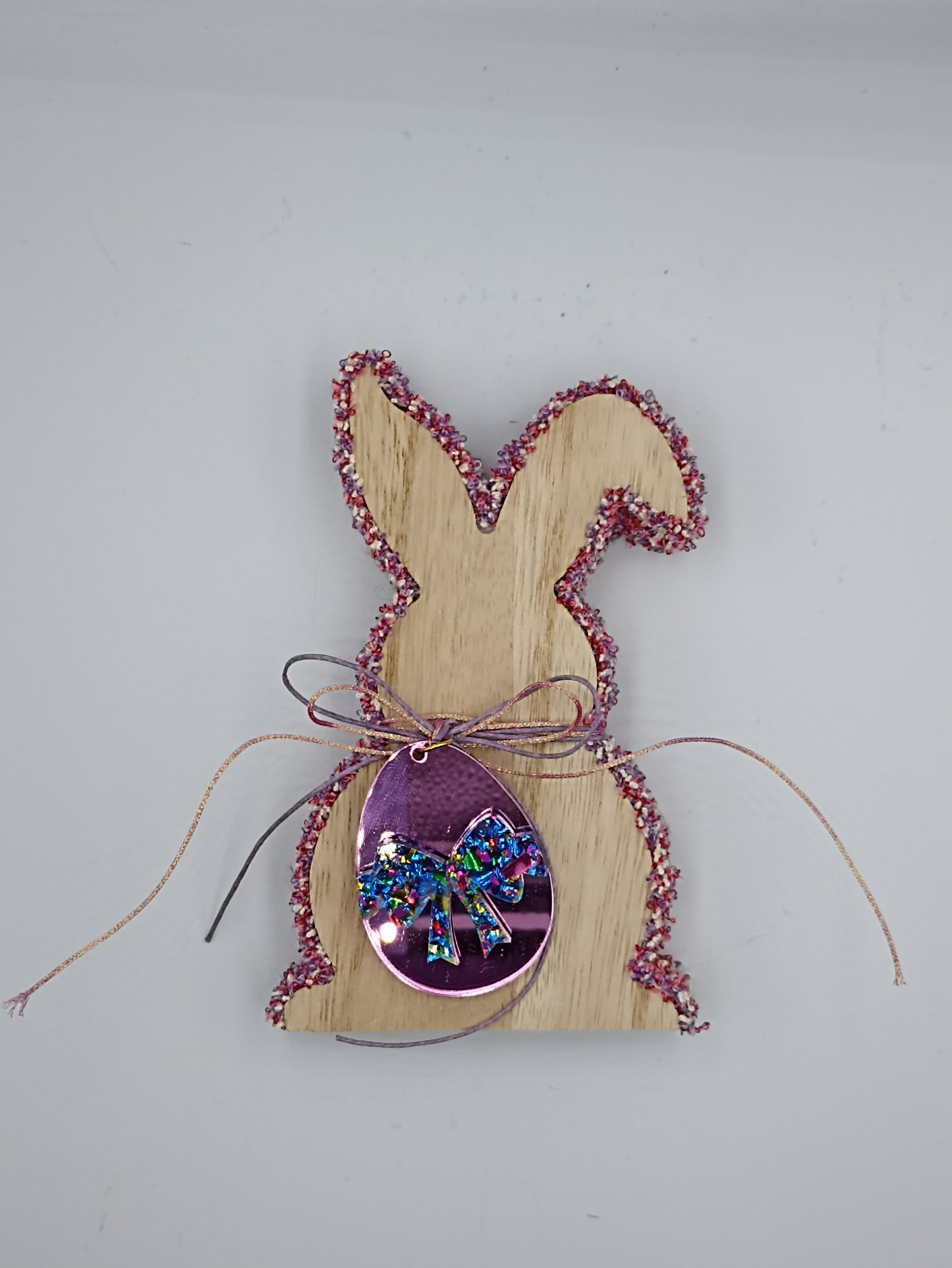 ΞΥΛΙΝΟΣ ΛΑΓΟΣ ΜΕ PLEXIGLASS ΡΟΖ ΑΥΓΟ 14CM