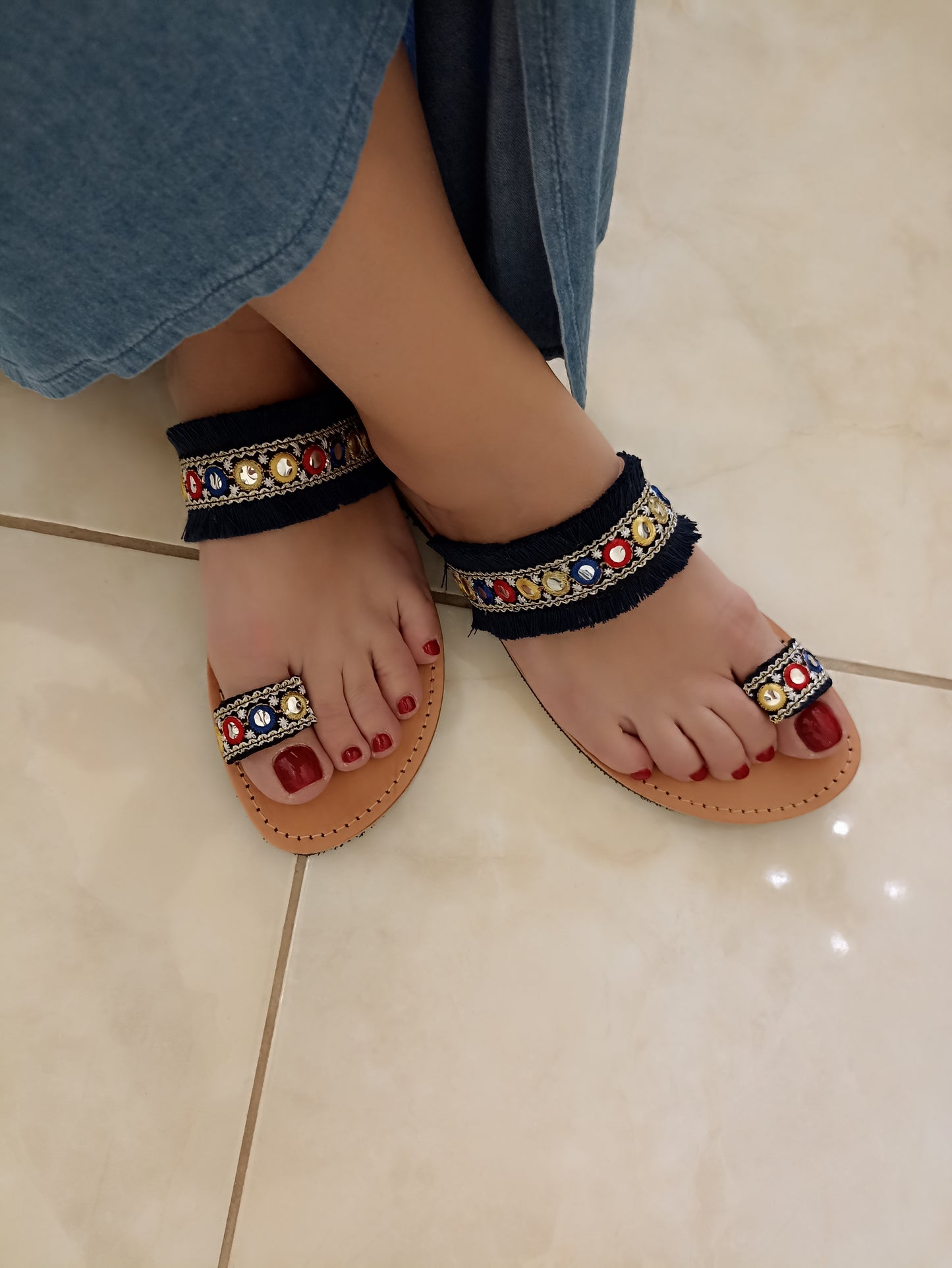 ΧΕΙΡΟΠΟΙΗΤΑ ΔΕΡΜΑΤΙΝΑ ΣΑΝΔΑΛΙΑ ΣΕ boho style